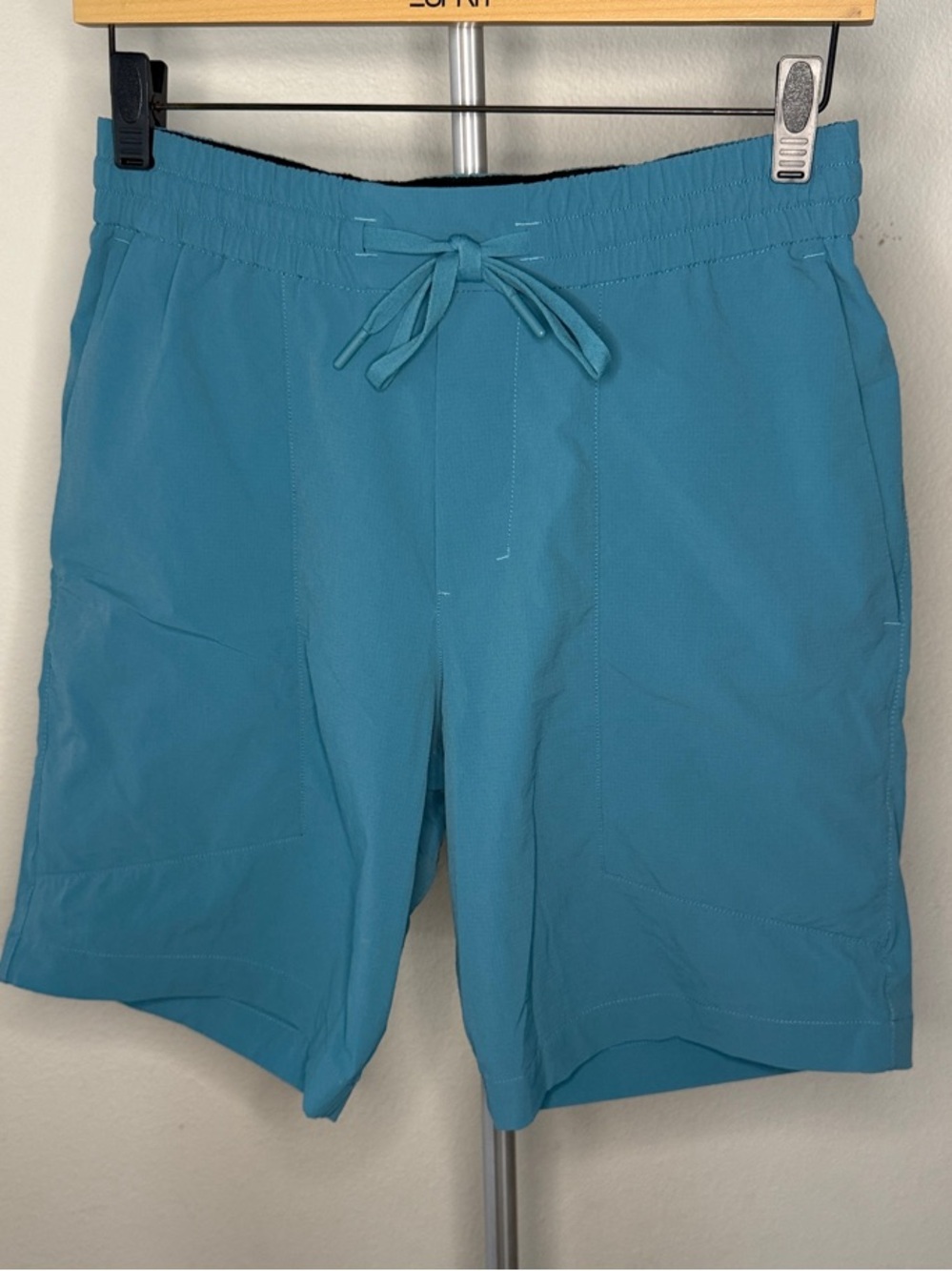 Lululemon License to Train 7” Linerless men’s shorts